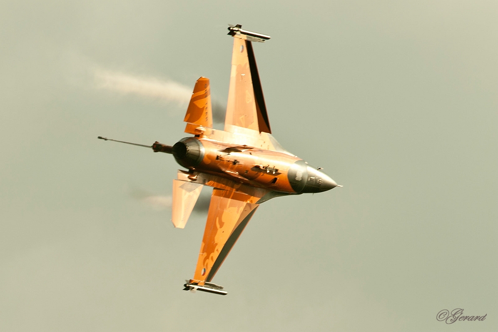 20120914_0039.JPG - F16 Demo Team Nederlandse luchtmacht.